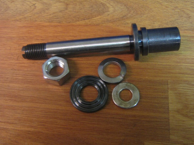 Brake pivot stud,front