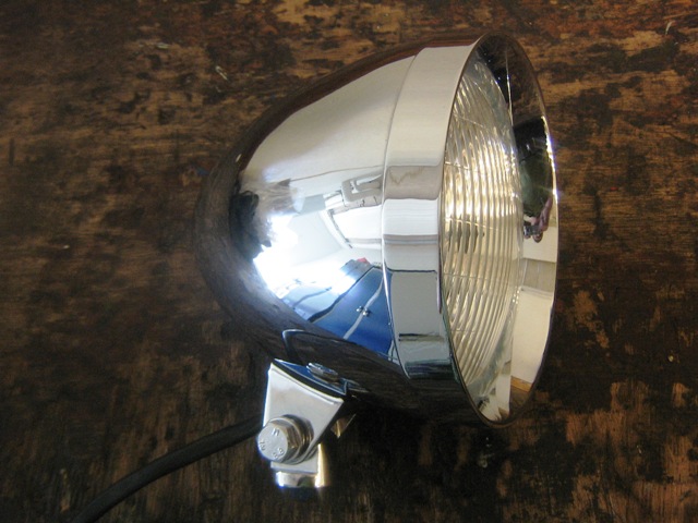 5-3/4" bullet headlamp
